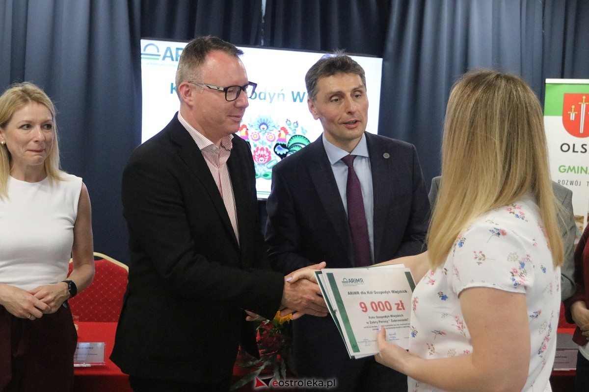 Wręczenie czeków z podziękowaniem dla KGW [16.06.2025] - zdjęcie #35 - eOstroleka.pl