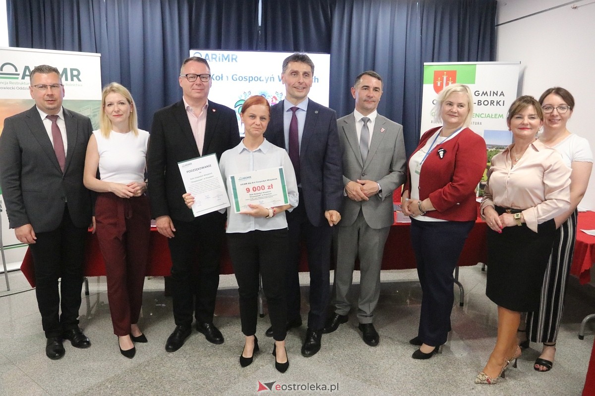 Wręczenie czeków z podziękowaniem dla KGW [16.06.2025] - zdjęcie #28 - eOstroleka.pl