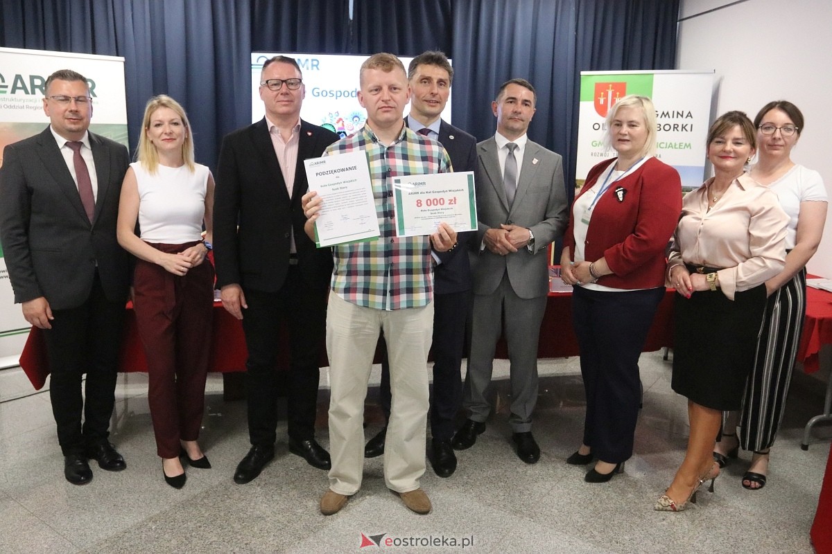 Wręczenie czeków z podziękowaniem dla KGW [16.06.2025] - zdjęcie #25 - eOstroleka.pl