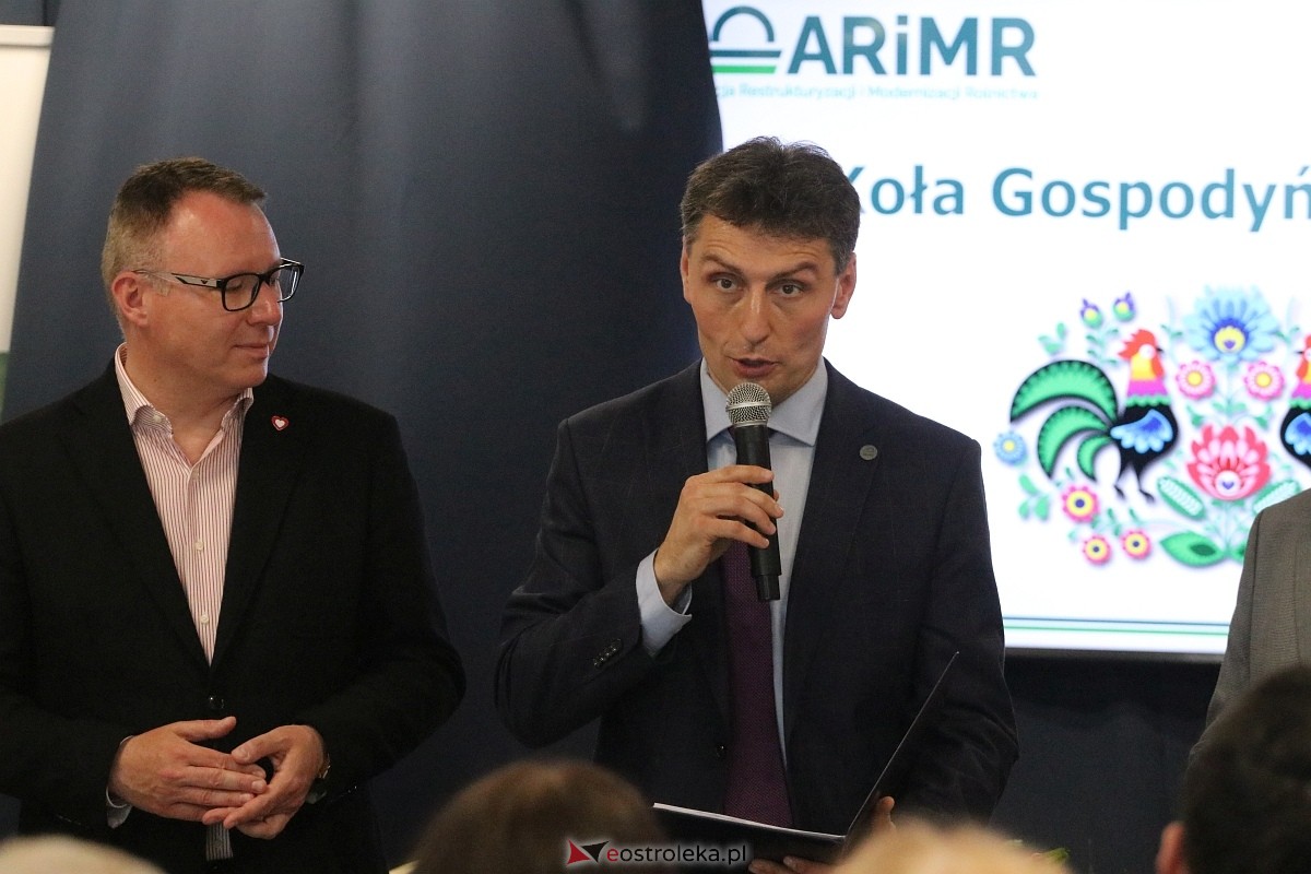 Wręczenie czeków z podziękowaniem dla KGW [16.06.2025] - zdjęcie #12 - eOstroleka.pl