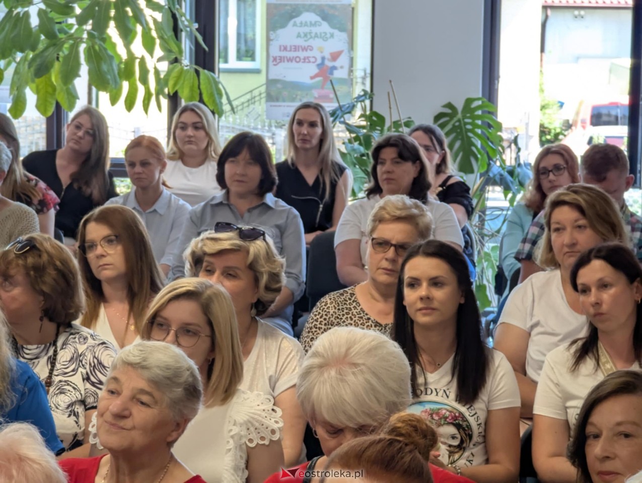 Wręczenie czeków z podziękowaniem dla KGW [16.06.2025] - zdjęcie #7 - eOstroleka.pl