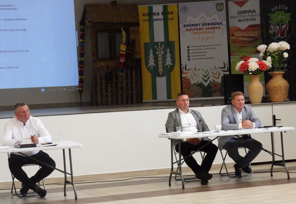 XI sesja rady Gminy w Łysych [16.06.2025] - zdjęcie #9 - eOstroleka.pl