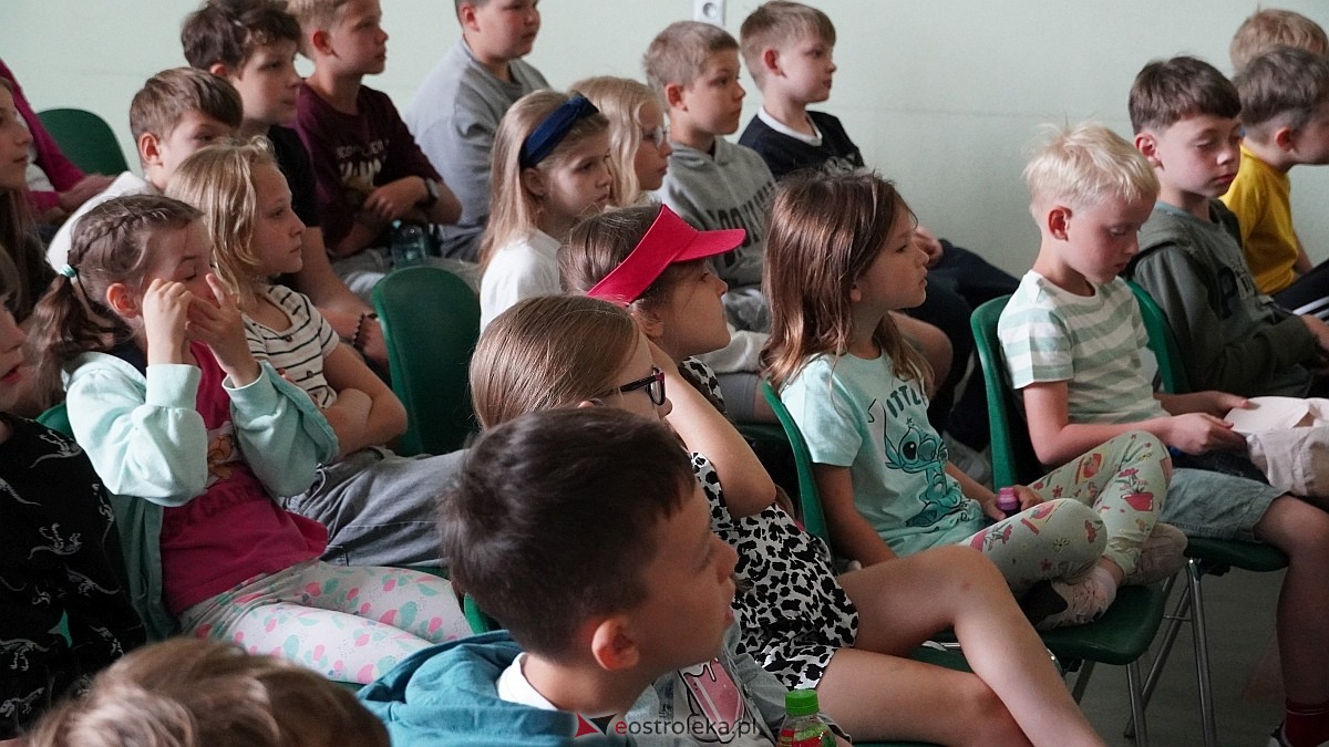 Finał projektu Literatura to nie bzdura w Kultowni OCK [17.06.2025] - zdjęcie #41 - eOstroleka.pl
