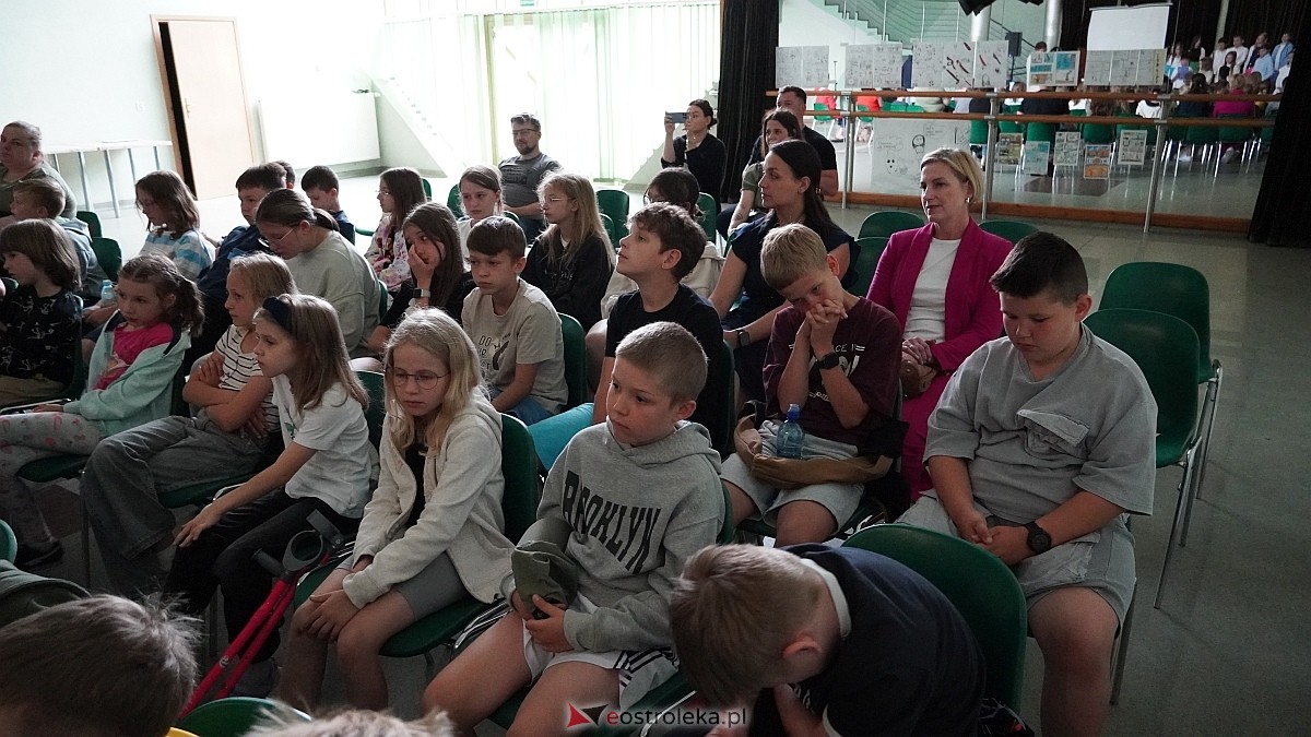 Finał projektu Literatura to nie bzdura w Kultowni OCK [17.06.2025] - zdjęcie #30 - eOstroleka.pl