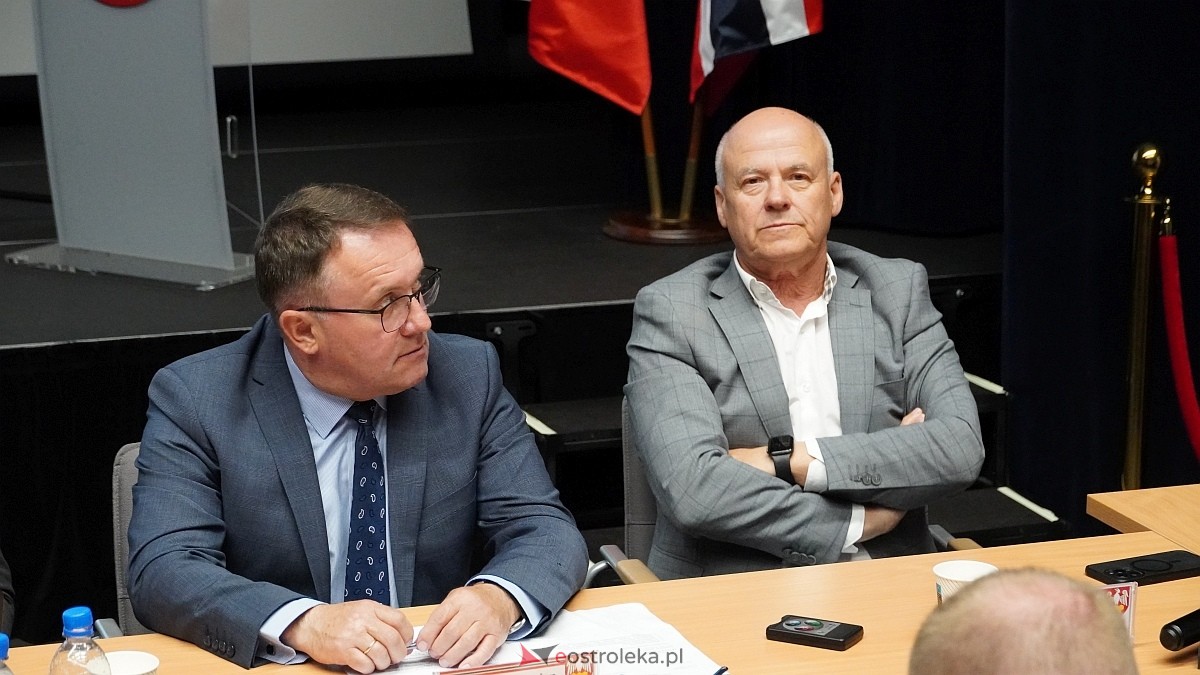 XVI sesja Rady Powiatu w Ostrołęce [17.06.2025] - zdjęcie #43 - eOstroleka.pl