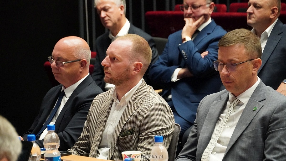 XVI sesja Rady Powiatu w Ostrołęce [17.06.2025] - zdjęcie #29 - eOstroleka.pl
