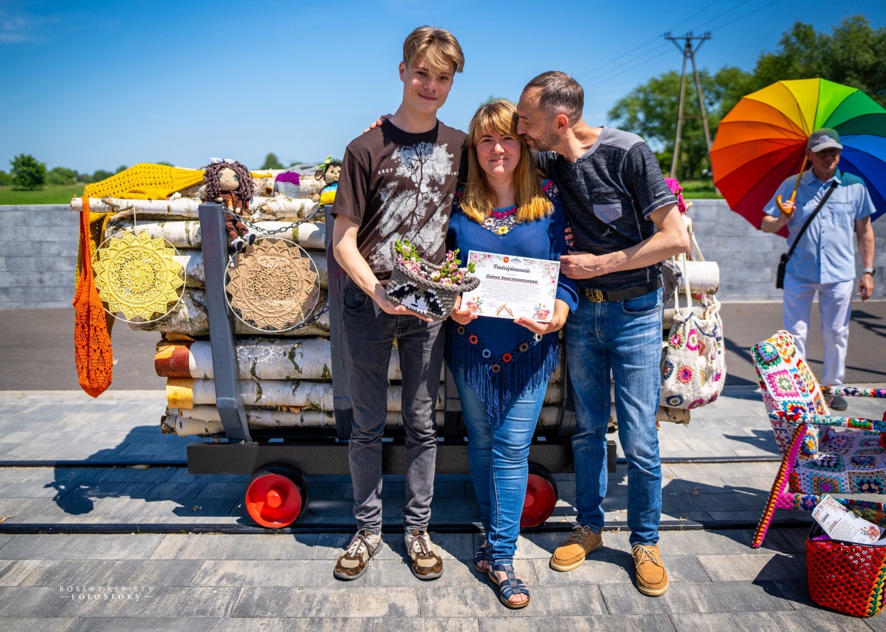 Światowy Dzień Dziergania w Miejscach Publicznych [17.06.2025] - zdjęcie #27 - eOstroleka.pl