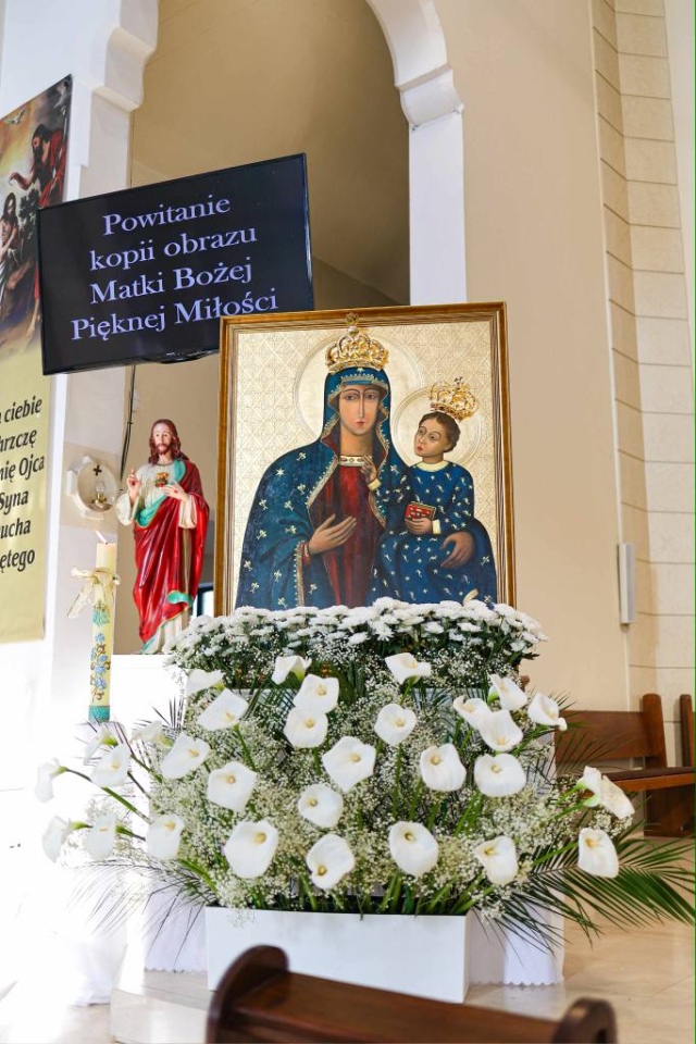 Peregrynacja Matki Bożej u św. Franciszka z Asyżu [17.06.2025] - zdjęcie #19 - eOstroleka.pl
