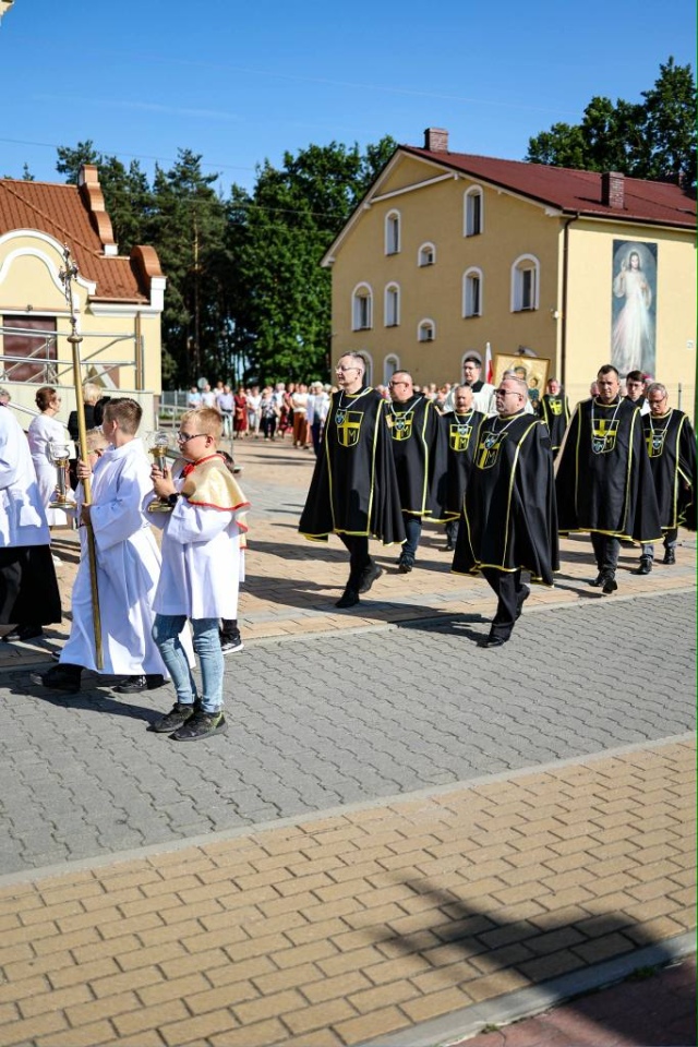 Peregrynacja Matki Bożej u św. Franciszka z Asyżu [17.06.2025] - zdjęcie #16 - eOstroleka.pl