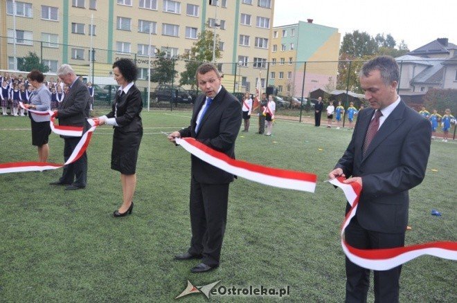 Orlik przy Szkole Podstawowej nr 1 oficjalnie odebrane (5.X.2011) - zdjęcie #57 - eOstroleka.pl
