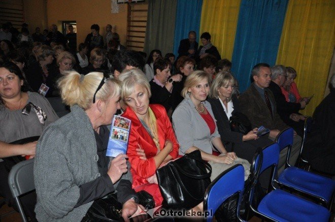 Orlik przy Szkole Podstawowej nr 1 oficjalnie odebrane (5.X.2011) - zdjęcie #45 - eOstroleka.pl