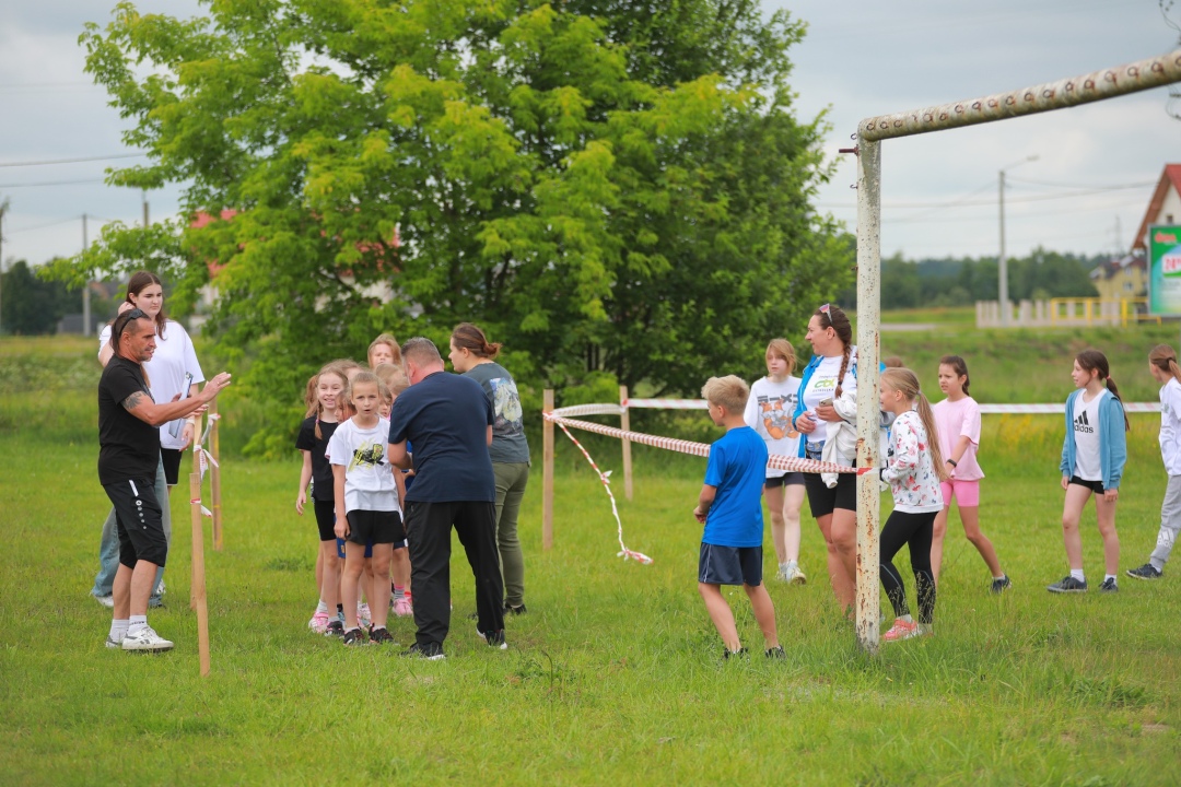IV Gminna Olimpiada w Biegach Przełajowych w Borawem [17.06.2025] - zdjęcie #48 - eOstroleka.pl