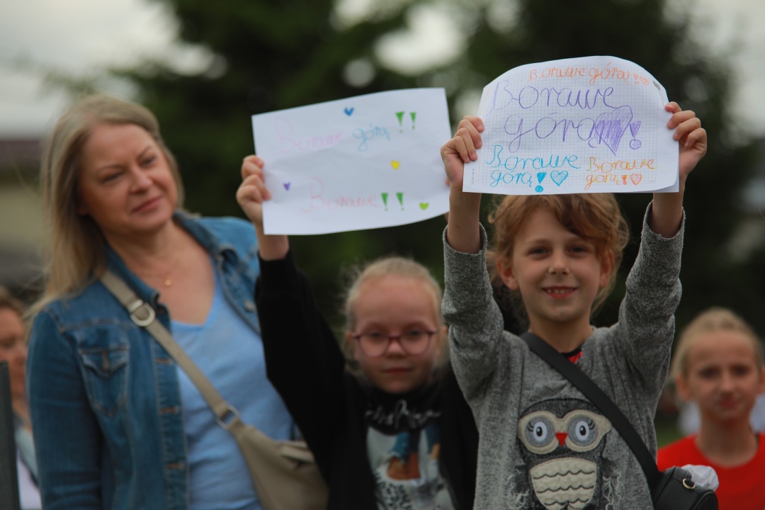IV Gminna Olimpiada w Biegach Przełajowych w Borawem [17.06.2025] - zdjęcie #19 - eOstroleka.pl