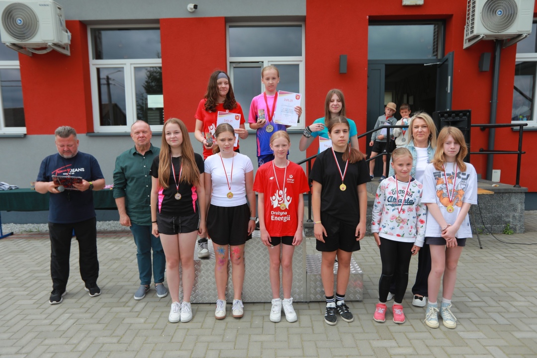 IV Gminna Olimpiada w Biegach Przełajowych w Borawem [17.06.2025] - zdjęcie #18 - eOstroleka.pl