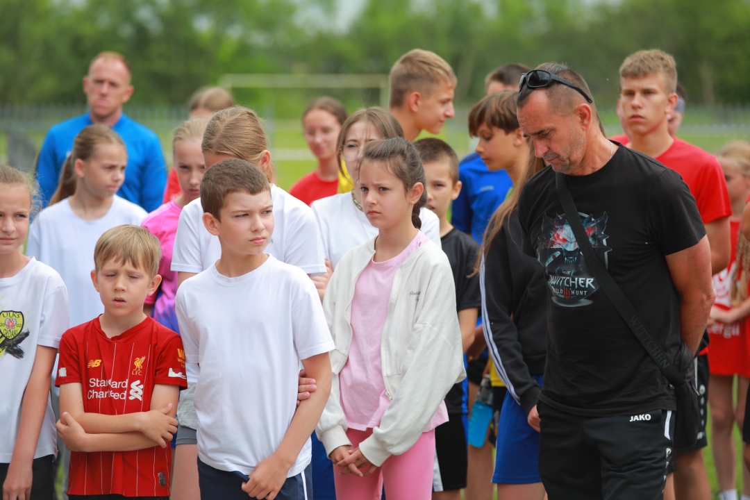 IV Gminna Olimpiada w Biegach Przełajowych w Borawem [17.06.2025] - zdjęcie #11 - eOstroleka.pl