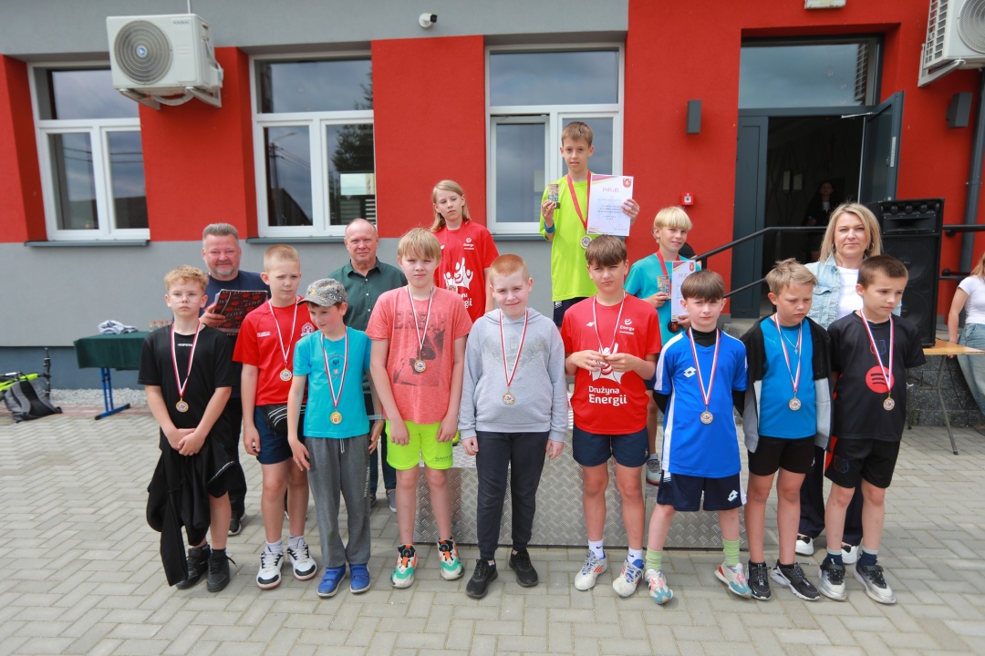 IV Gminna Olimpiada w Biegach Przełajowych w Borawem [17.06.2025] - zdjęcie #9 - eOstroleka.pl