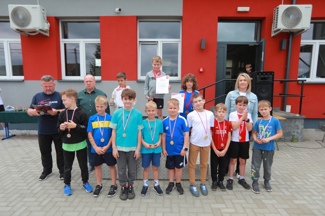IV Gminna Olimpiada w Biegach Przełajowych w Borawem [17.06.2025] - zdjęcie #5 - eOstroleka.pl