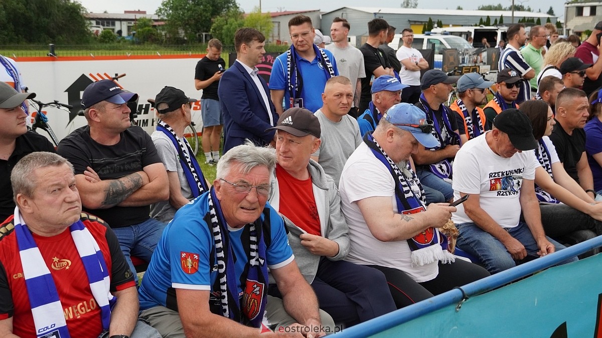 Mecz Rzekunianka Rzekuń - KS Warka [18.06.2025] - zdjęcie #91 - eOstroleka.pl