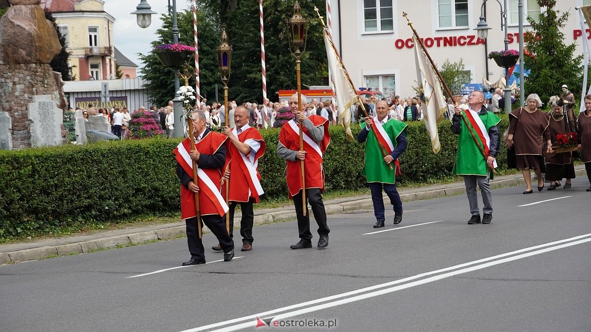 Procesja Bożego Ciała w sanktuarium pw. św. Antoniego Padewskiego [19.06.2025] - zdjęcie #167 - eOstroleka.pl