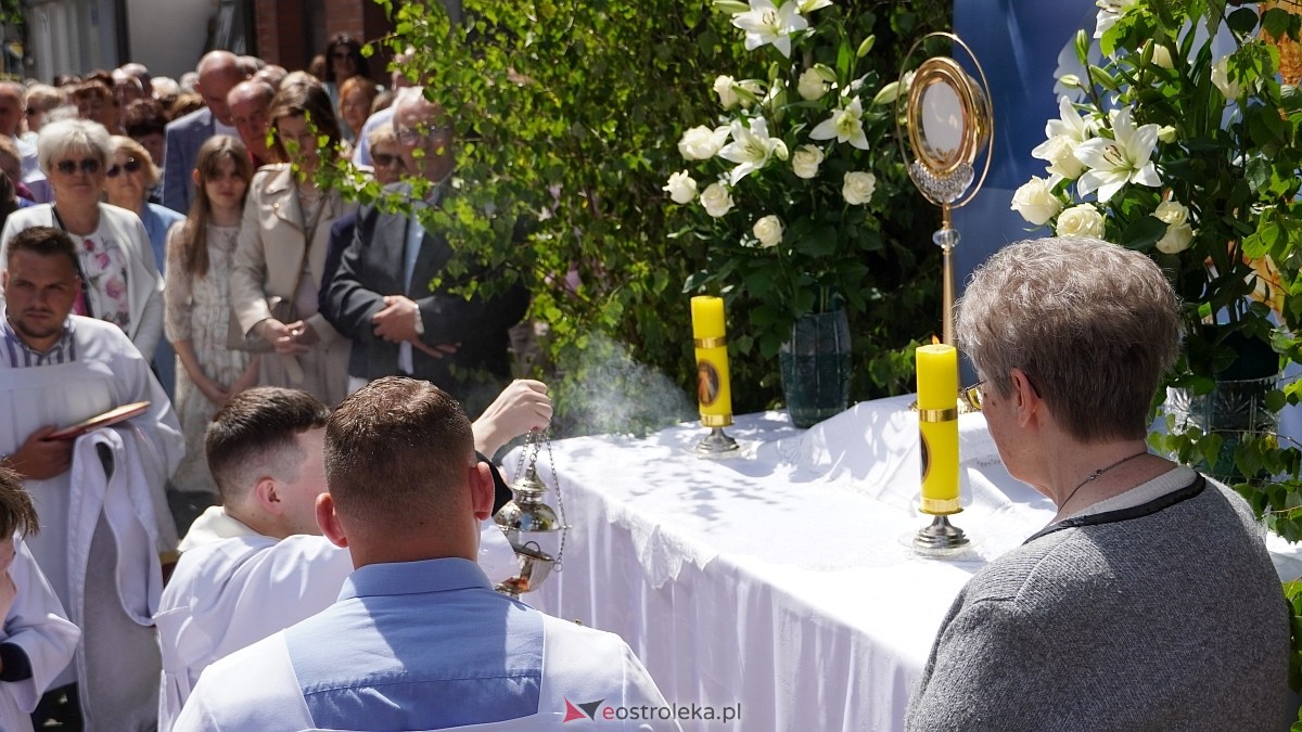 Procesja Bożego Ciała w sanktuarium pw. św. Antoniego Padewskiego [19.06.2025] - zdjęcie #139 - eOstroleka.pl
