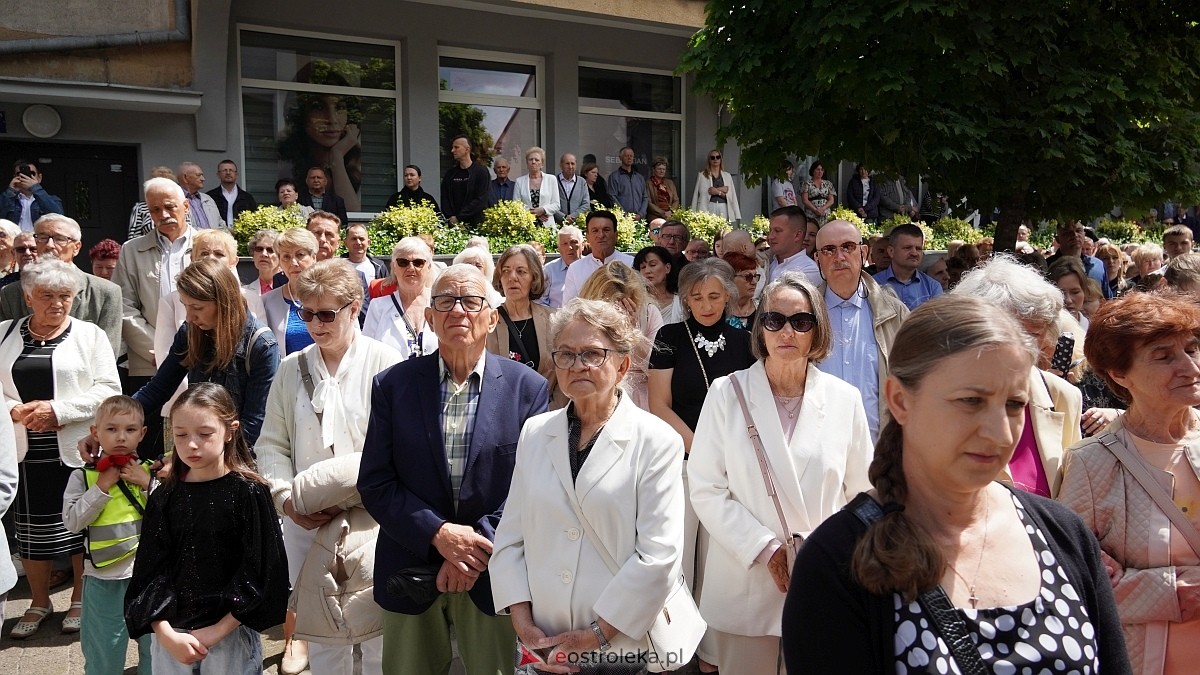 Procesja Bożego Ciała w sanktuarium pw. św. Antoniego Padewskiego [19.06.2025] - zdjęcie #125 - eOstroleka.pl