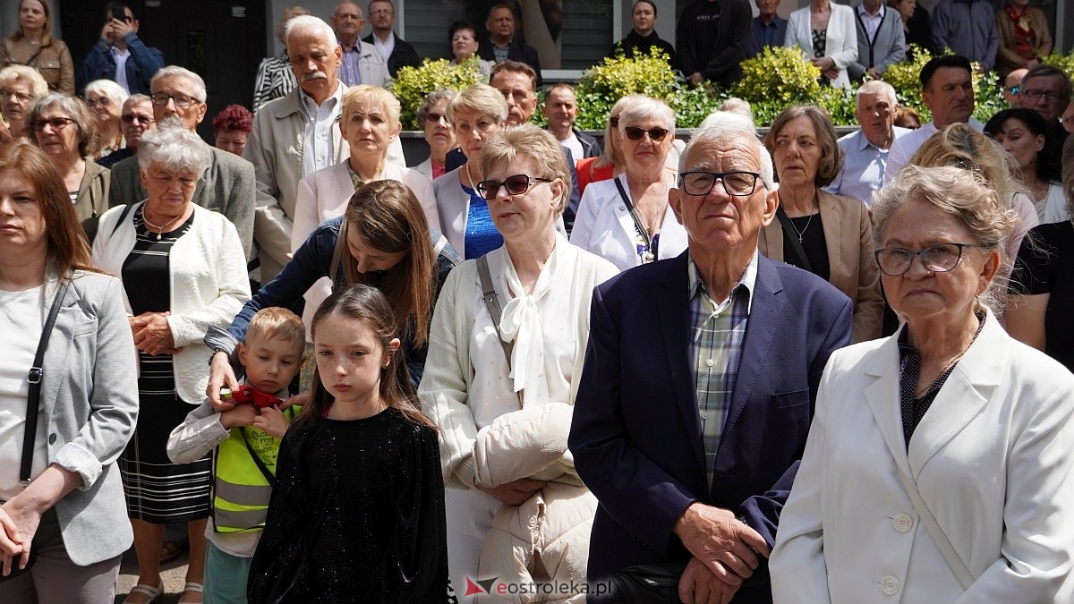 Procesja Bożego Ciała w sanktuarium pw. św. Antoniego Padewskiego [19.06.2025] - zdjęcie #124 - eOstroleka.pl