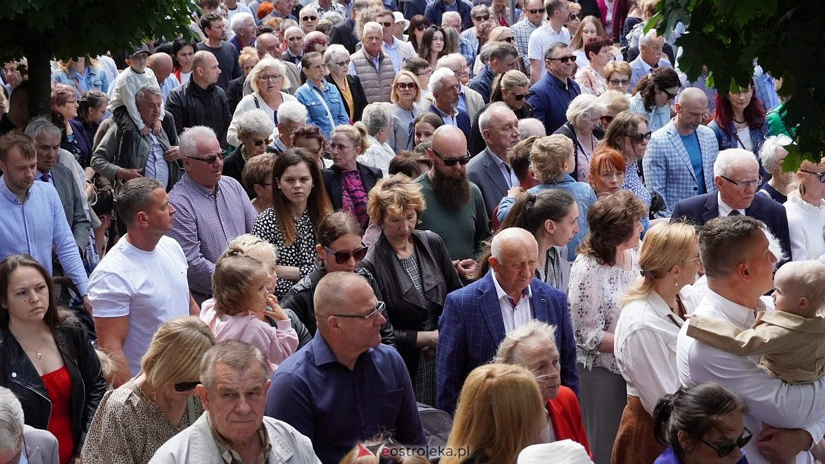 Procesja Bożego Ciała w sanktuarium pw. św. Antoniego Padewskiego [19.06.2025] - zdjęcie #70 - eOstroleka.pl