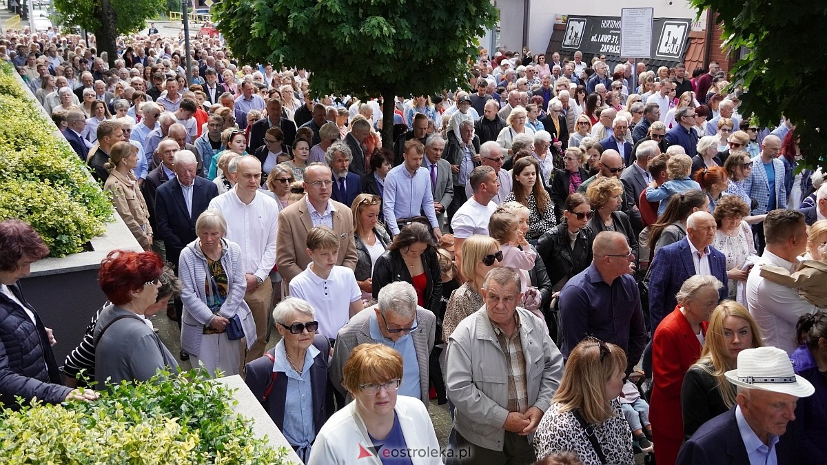 Procesja Bożego Ciała w sanktuarium pw. św. Antoniego Padewskiego [19.06.2025] - zdjęcie #68 - eOstroleka.pl