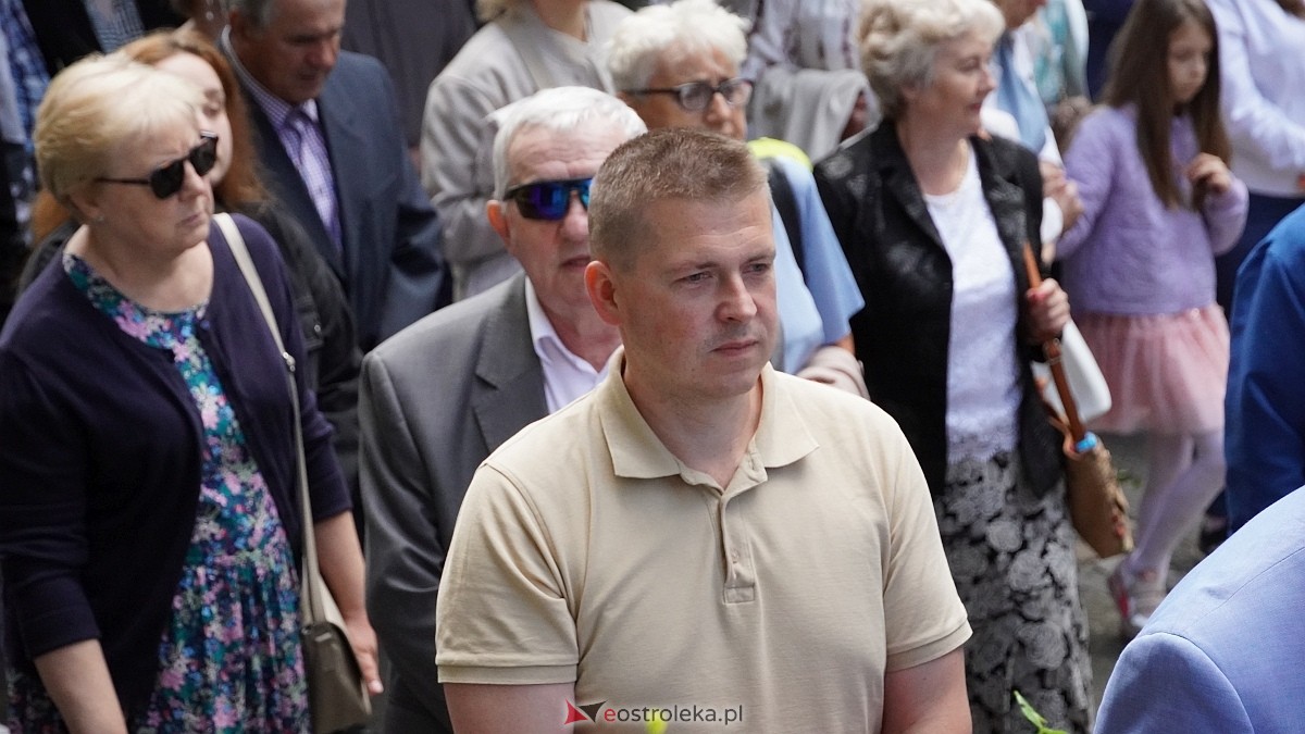 Procesja Bożego Ciała w sanktuarium pw. św. Antoniego Padewskiego [19.06.2025] - zdjęcie #55 - eOstroleka.pl