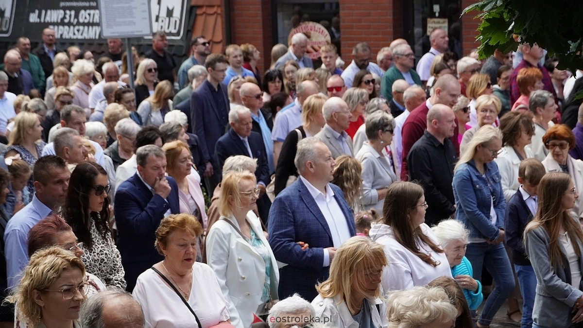 Procesja Bożego Ciała w sanktuarium pw. św. Antoniego Padewskiego [19.06.2025] - zdjęcie #52 - eOstroleka.pl