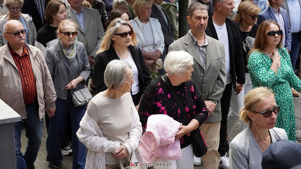 Procesja Bożego Ciała w sanktuarium pw. św. Antoniego Padewskiego [19.06.2025] - zdjęcie #39 - eOstroleka.pl