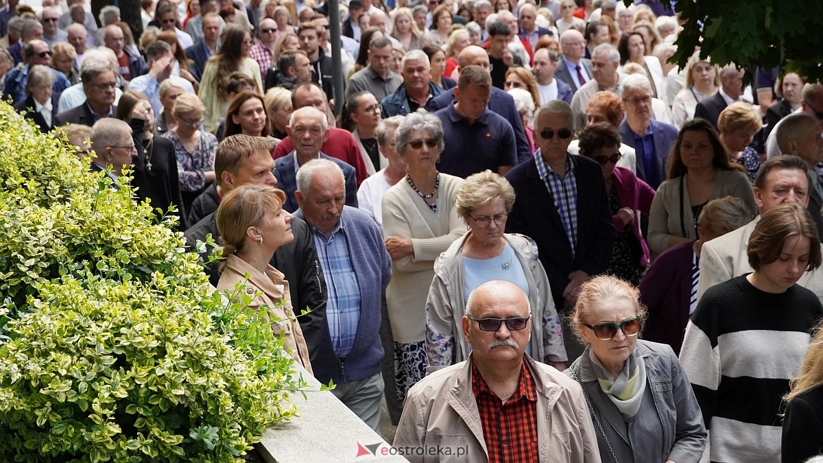 Procesja Bożego Ciała w sanktuarium pw. św. Antoniego Padewskiego [19.06.2025] - zdjęcie #37 - eOstroleka.pl