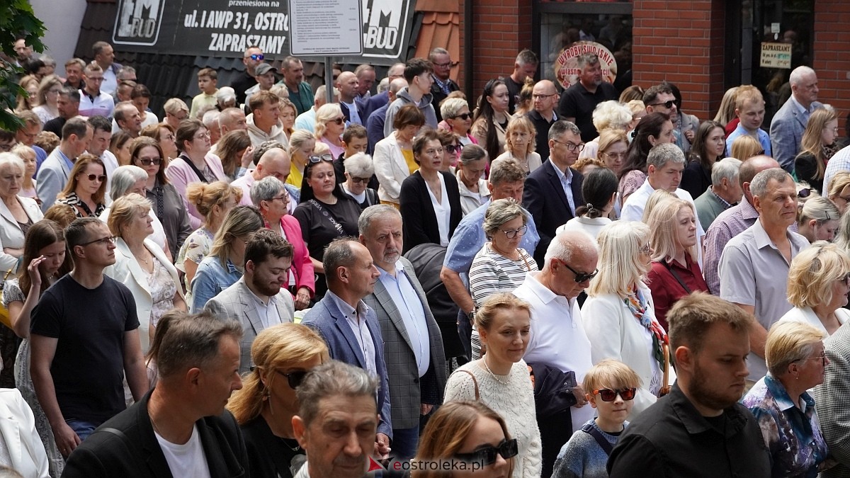 Procesja Bożego Ciała w sanktuarium pw. św. Antoniego Padewskiego [19.06.2025] - zdjęcie #36 - eOstroleka.pl