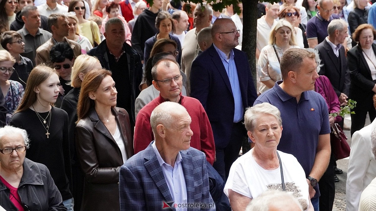 Procesja Bożego Ciała w sanktuarium pw. św. Antoniego Padewskiego [19.06.2025] - zdjęcie #28 - eOstroleka.pl