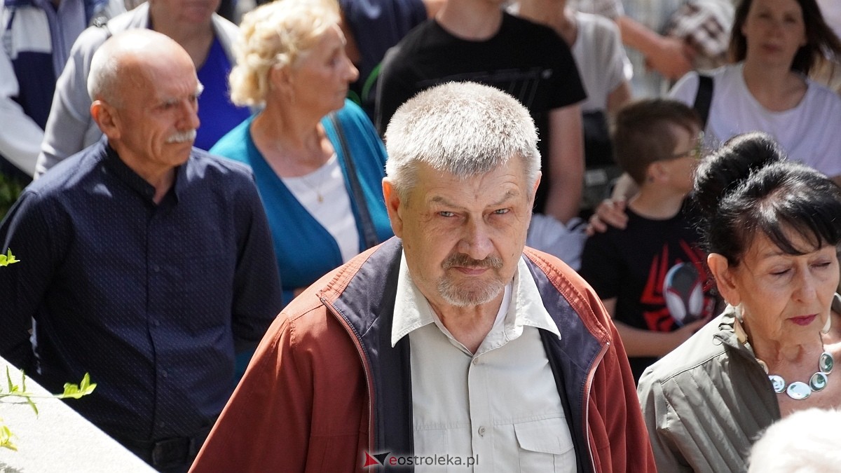 Procesja Bożego Ciała w sanktuarium pw. św. Antoniego Padewskiego [19.06.2025] - zdjęcie #7 - eOstroleka.pl