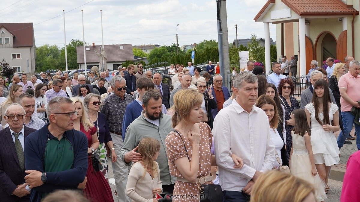 Procesja Bożego Ciała w parafii pw. NMP Królowej Rodzin [19.06.2025] - zdjęcie #47 - eOstroleka.pl