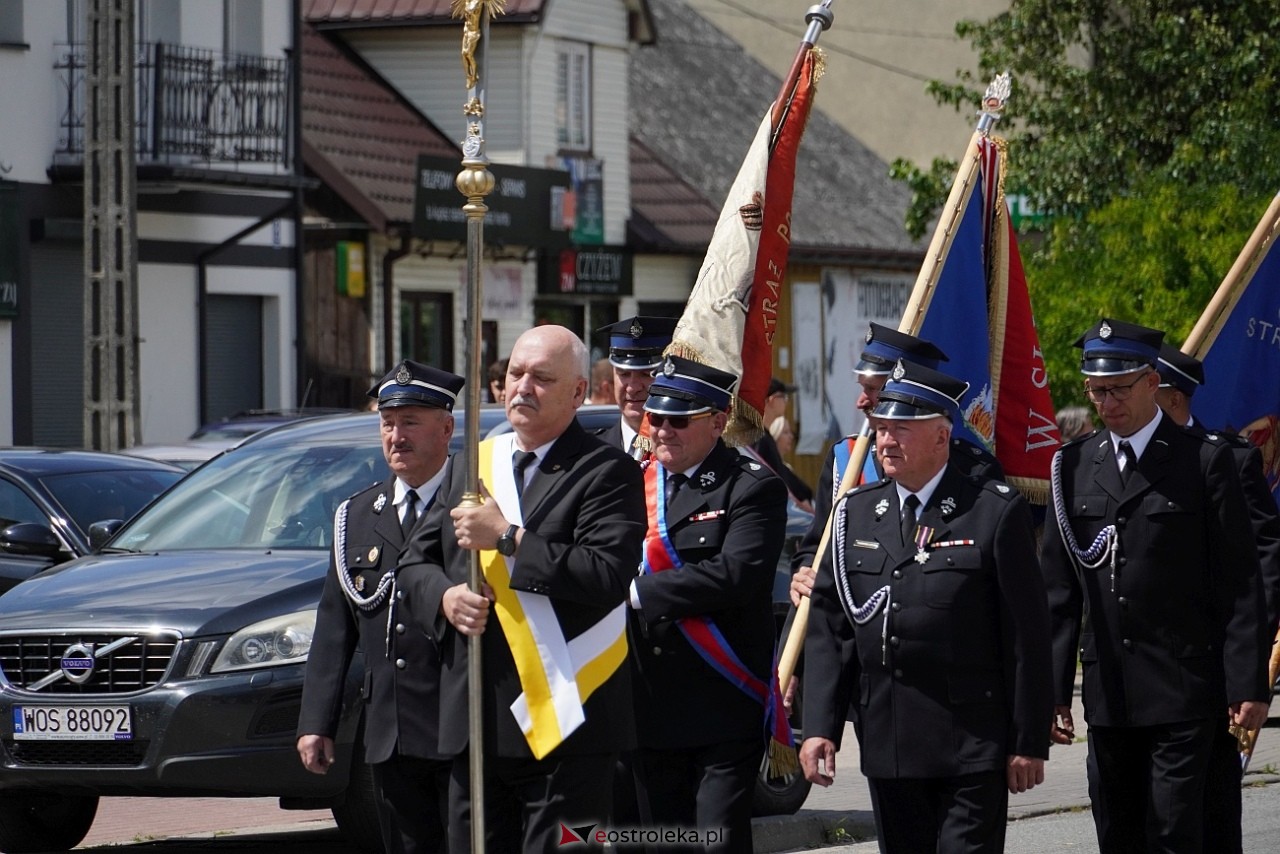 Kurpiowska procesja Bożego Ciała w Myszyńcu [19.06.2025] - zdjęcie #245 - eOstroleka.pl