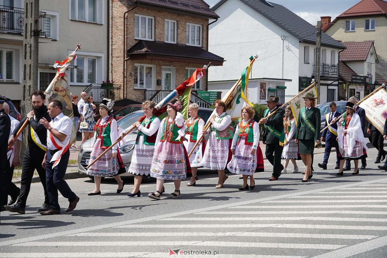 Kurpiowska procesja Bożego Ciała w Myszyńcu [19.06.2025] - zdjęcie #240 - eOstroleka.pl