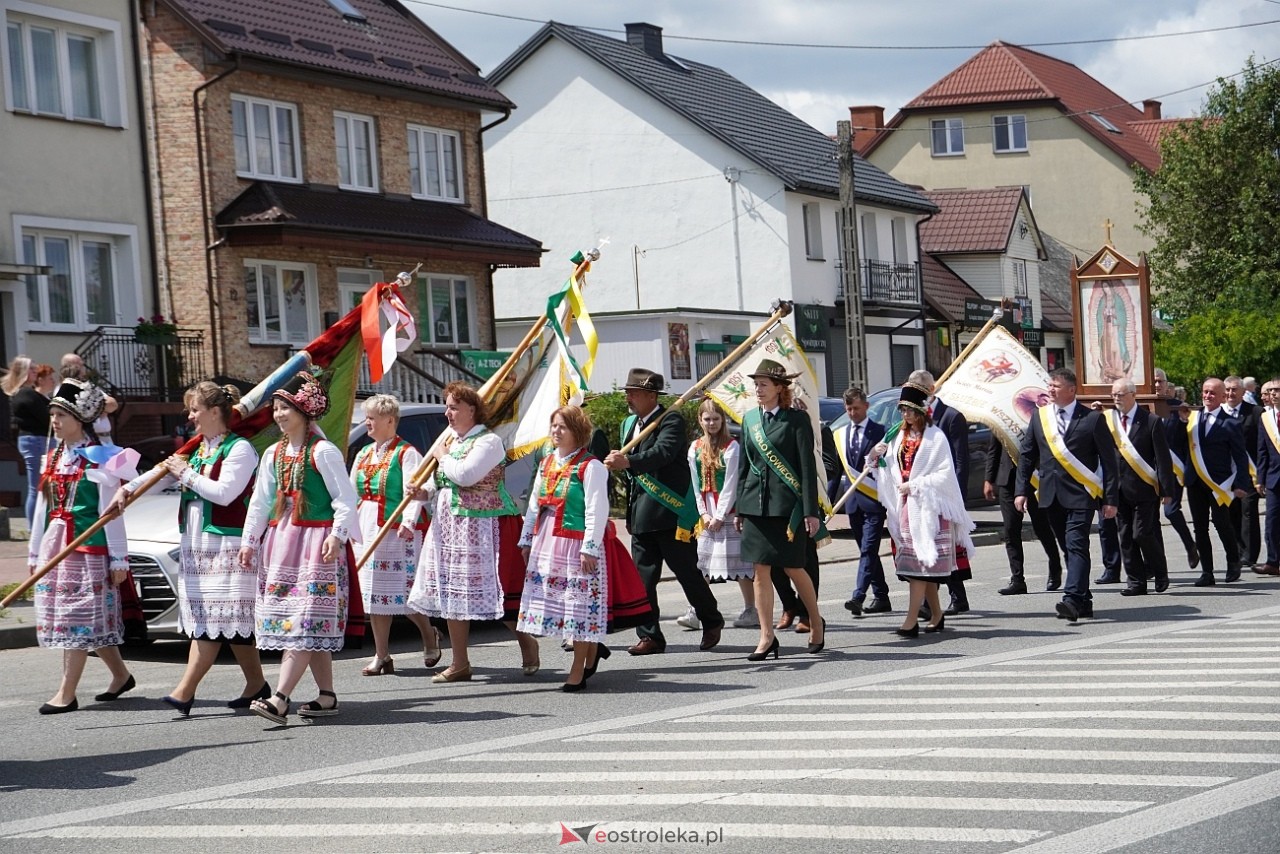 Kurpiowska procesja Bożego Ciała w Myszyńcu [19.06.2025] - zdjęcie #239 - eOstroleka.pl