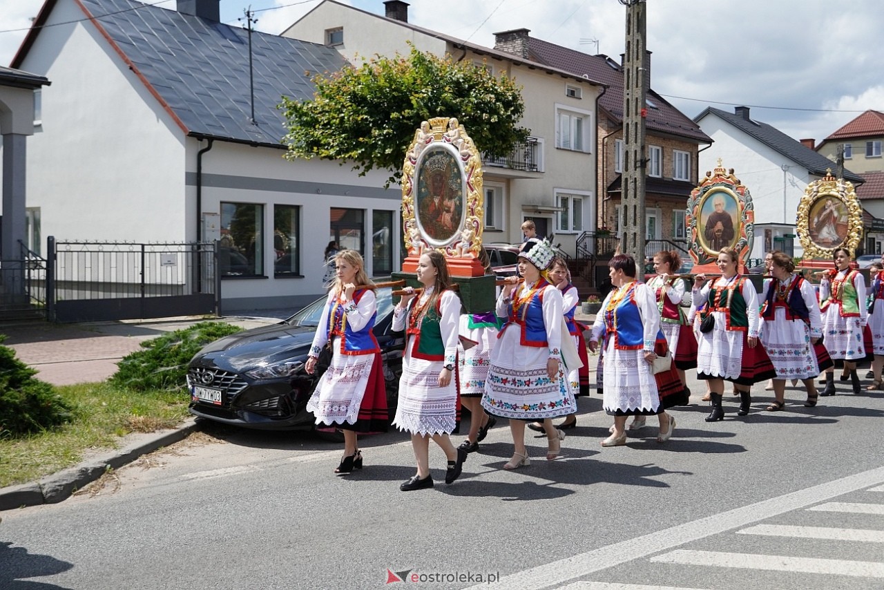Kurpiowska procesja Bożego Ciała w Myszyńcu [19.06.2025] - zdjęcie #192 - eOstroleka.pl