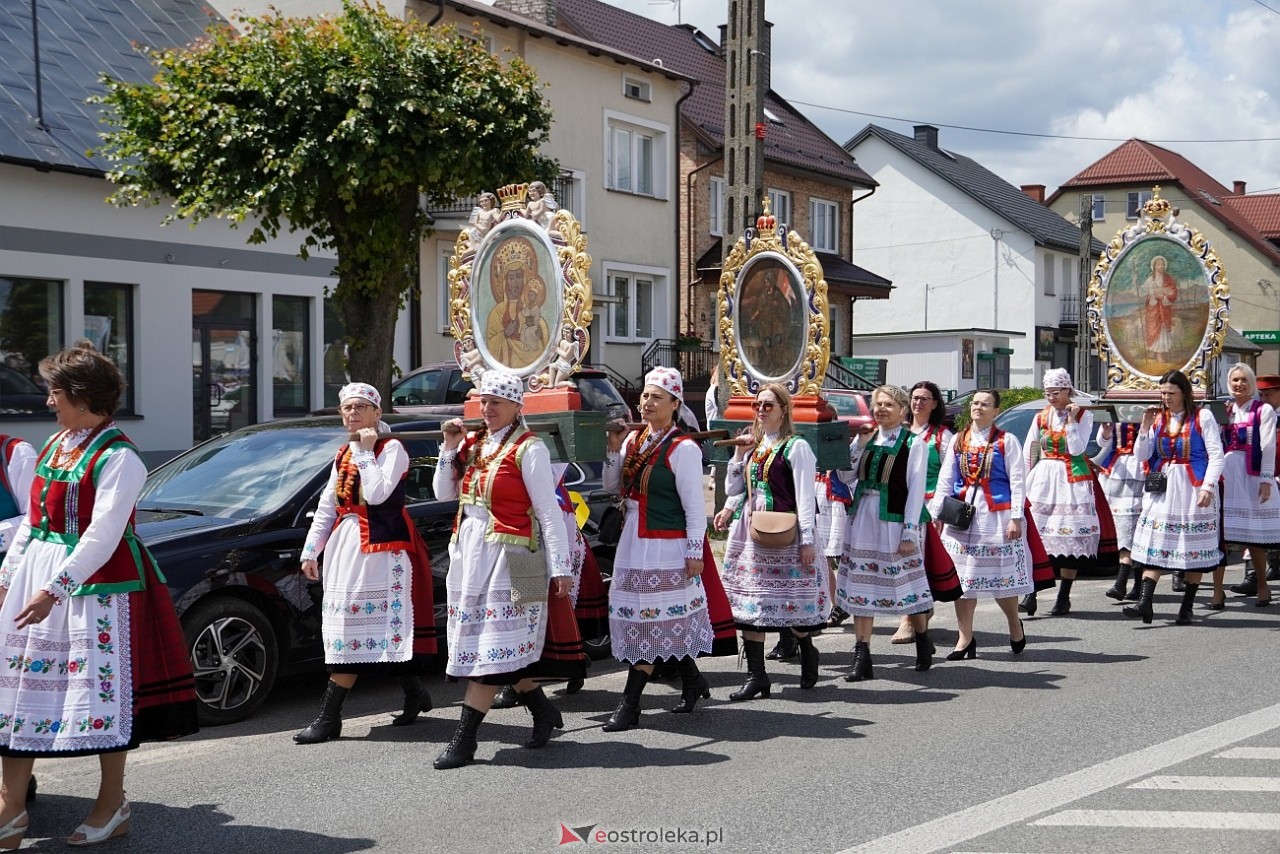Kurpiowska procesja Bożego Ciała w Myszyńcu [19.06.2025] - zdjęcie #178 - eOstroleka.pl