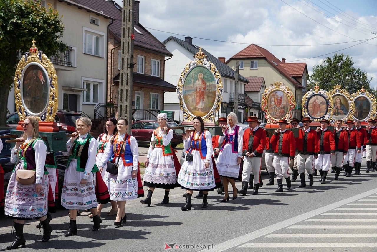 Kurpiowska procesja Bożego Ciała w Myszyńcu [19.06.2025] - zdjęcie #174 - eOstroleka.pl