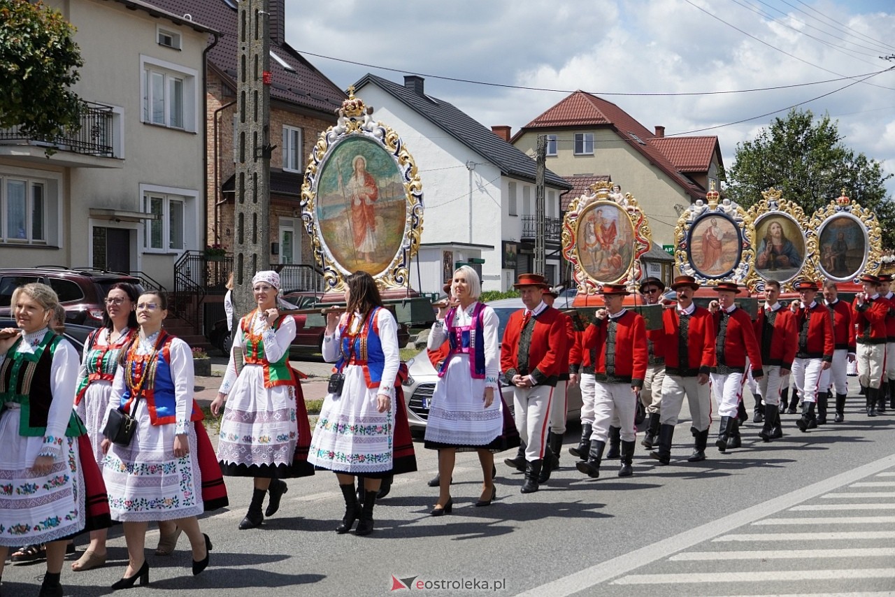 Kurpiowska procesja Bożego Ciała w Myszyńcu [19.06.2025] - zdjęcie #172 - eOstroleka.pl