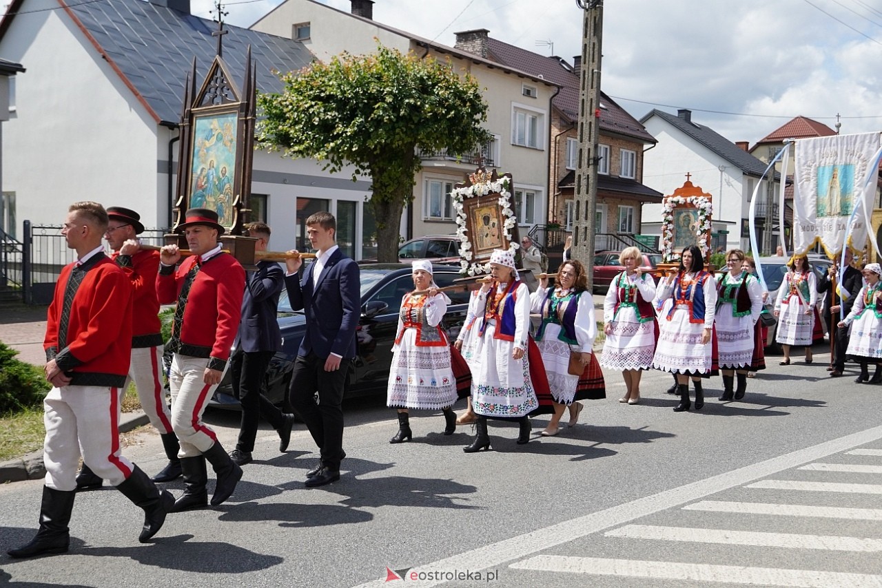 Kurpiowska procesja Bożego Ciała w Myszyńcu [19.06.2025] - zdjęcie #155 - eOstroleka.pl