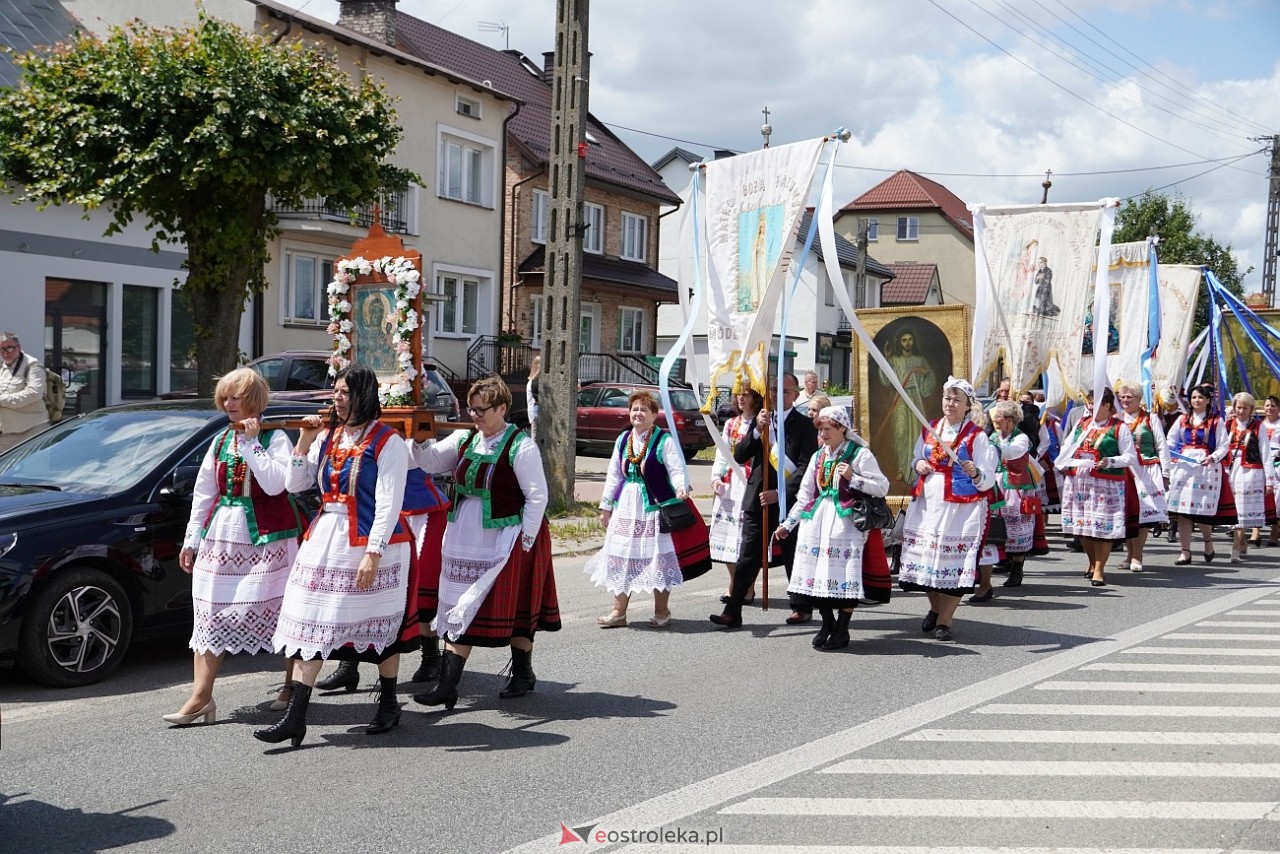 Kurpiowska procesja Bożego Ciała w Myszyńcu [19.06.2025] - zdjęcie #152 - eOstroleka.pl