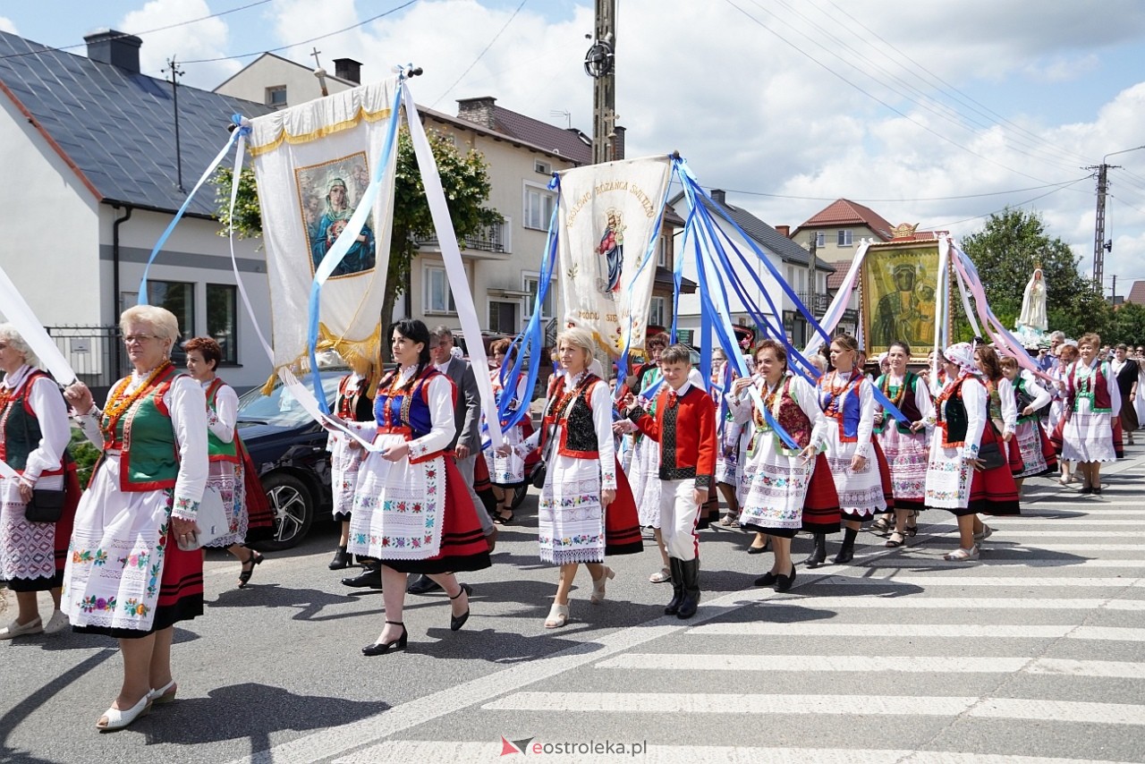 Kurpiowska procesja Bożego Ciała w Myszyńcu [19.06.2025] - zdjęcie #142 - eOstroleka.pl
