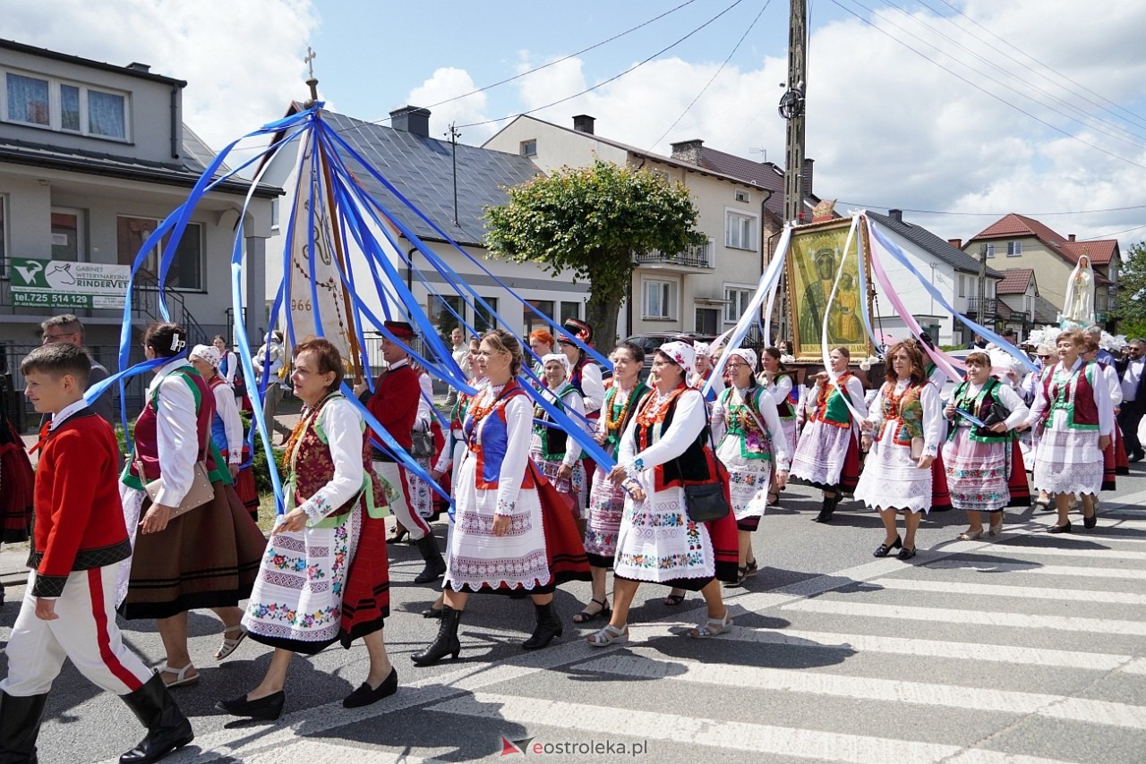 Kurpiowska procesja Bożego Ciała w Myszyńcu [19.06.2025] - zdjęcie #138 - eOstroleka.pl