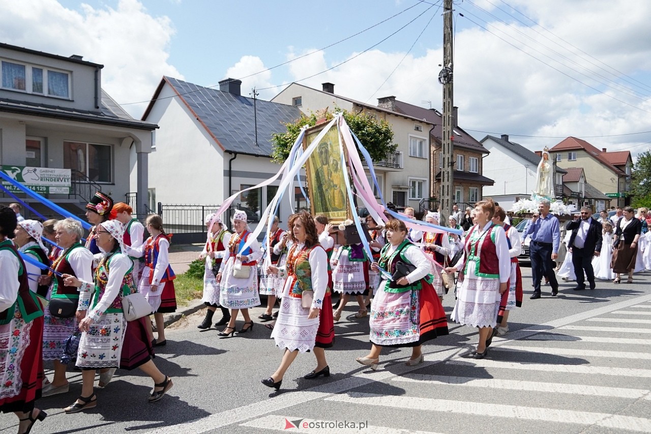 Kurpiowska procesja Bożego Ciała w Myszyńcu [19.06.2025] - zdjęcie #137 - eOstroleka.pl