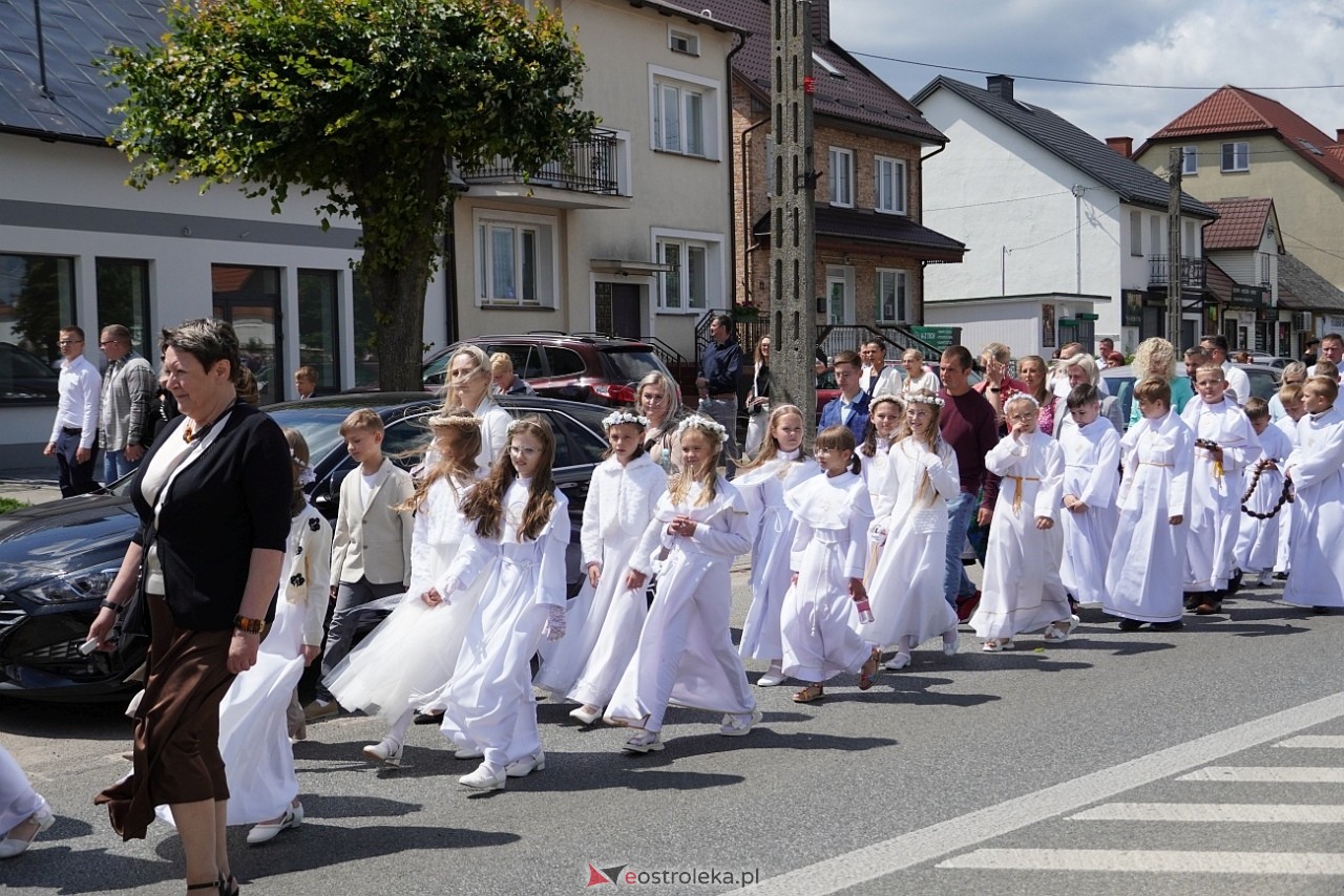 Kurpiowska procesja Bożego Ciała w Myszyńcu [19.06.2025] - zdjęcie #129 - eOstroleka.pl