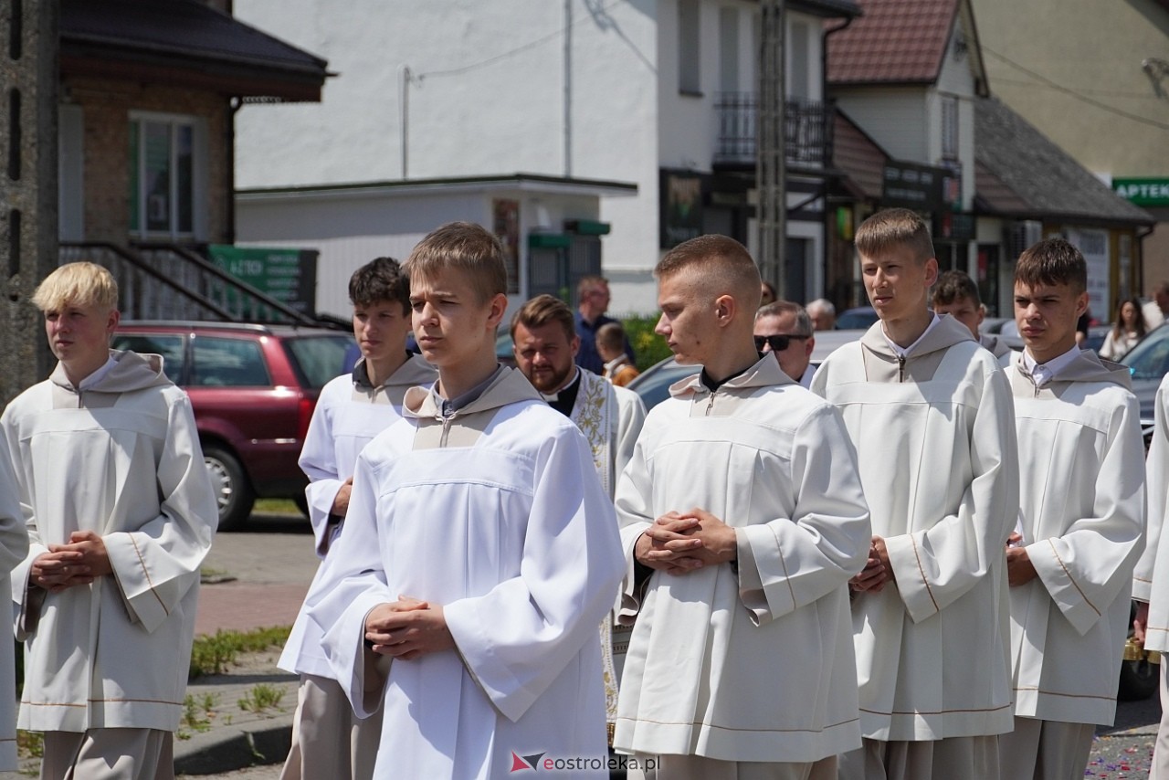 Kurpiowska procesja Bożego Ciała w Myszyńcu [19.06.2025] - zdjęcie #89 - eOstroleka.pl